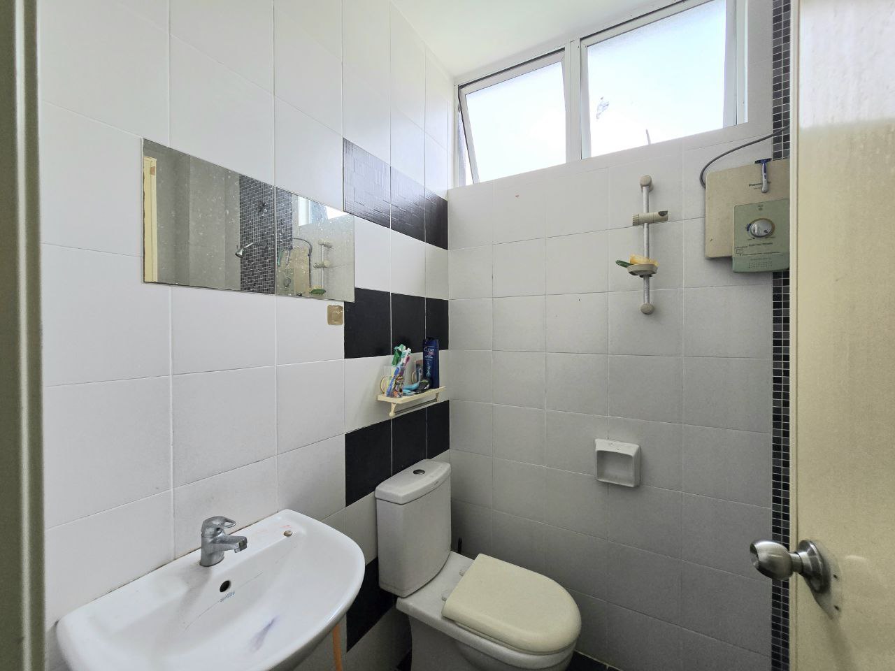 CORNER LOT 2 Storey Terrace Taman Pelangi Semenyih - photo 13