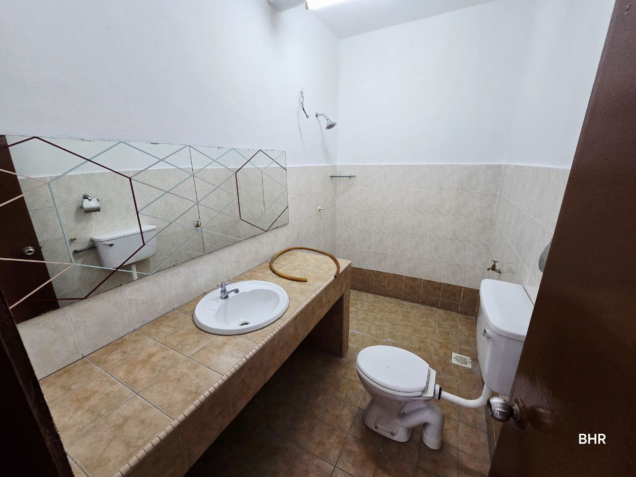 Renovated Double Storey Bangi Perdana Seksyen 3 - photo 11