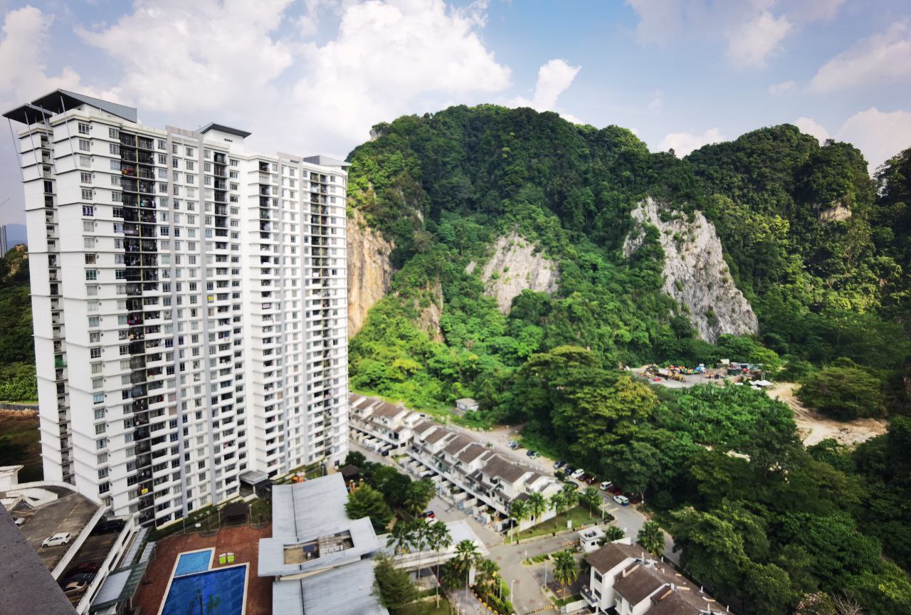 Condominium Semarak Taman Raintree Batu Caves - photo 2