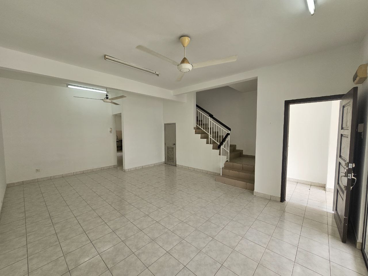 Double Storey Terrace House Taman Vista Emas - photo 7