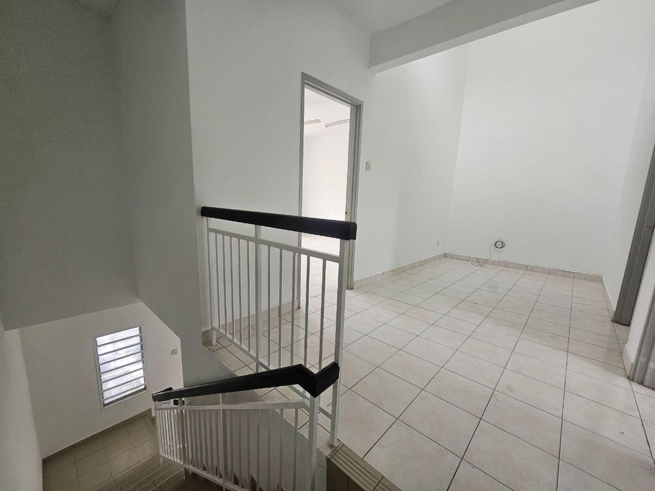 Double Storey Terrace House Taman Vista Emas - photo 12