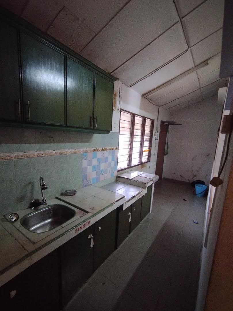 Single Storey Taman Desa Sentosa Teras Jernang - photo 8