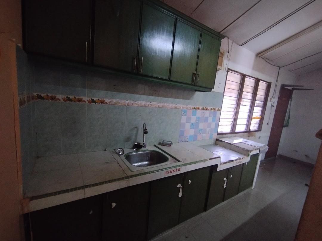Single Storey Taman Desa Sentosa Teras Jernang - photo 10