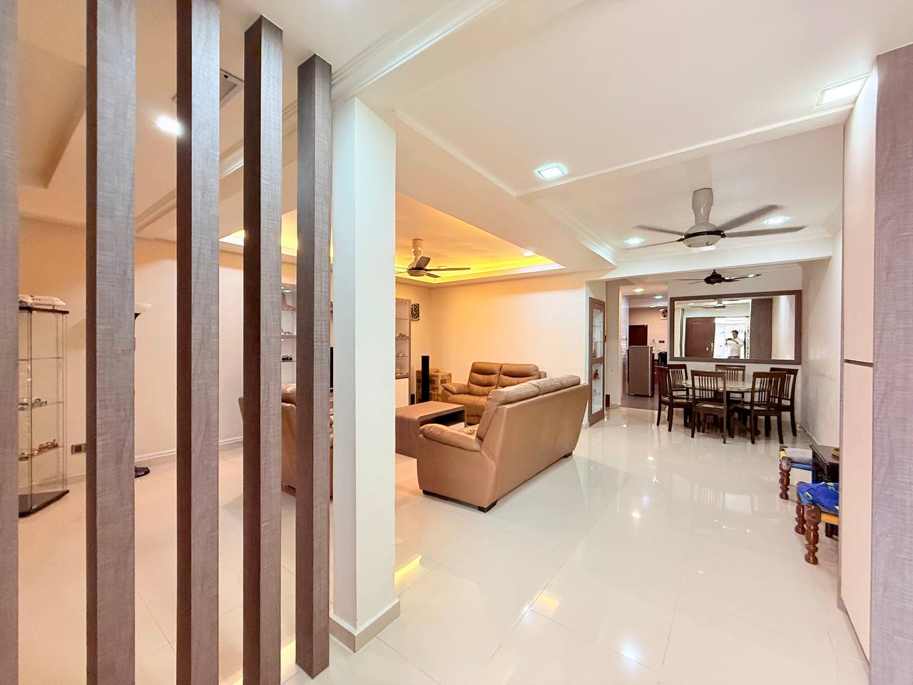 Double Storey Terrace Taman Ukay Bistari, Ampang - photo 3