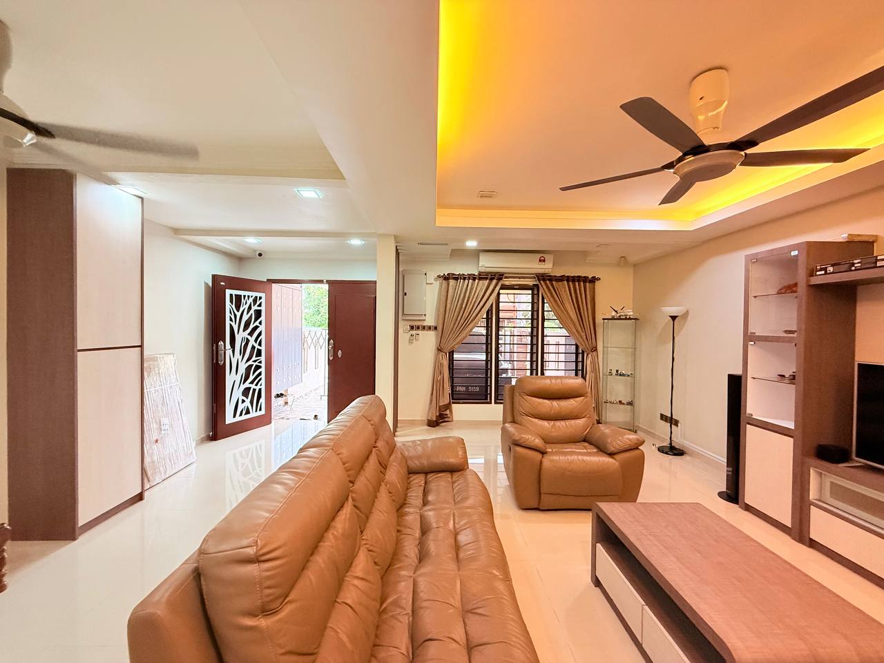 Double Storey Terrace Taman Ukay Bistari, Ampang - photo 6