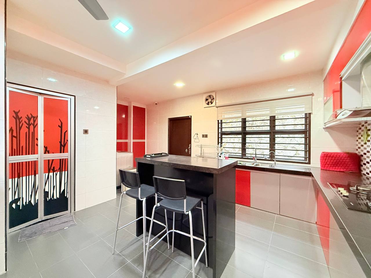 Double Storey Terrace Taman Ukay Bistari, Ampang - photo 11