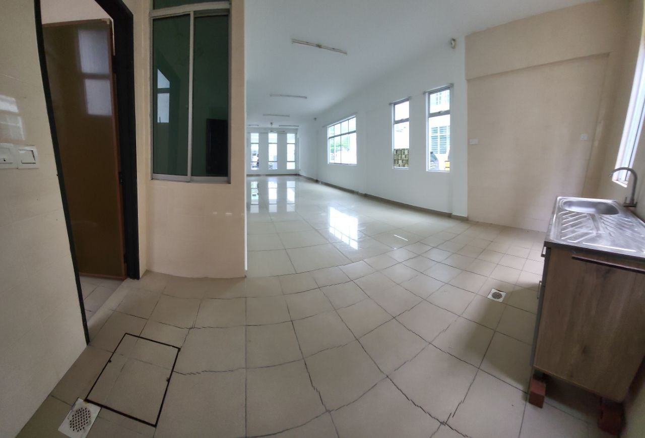 Freehold 3 Storey Bangi Avenue Seksyen 7 - photo 4