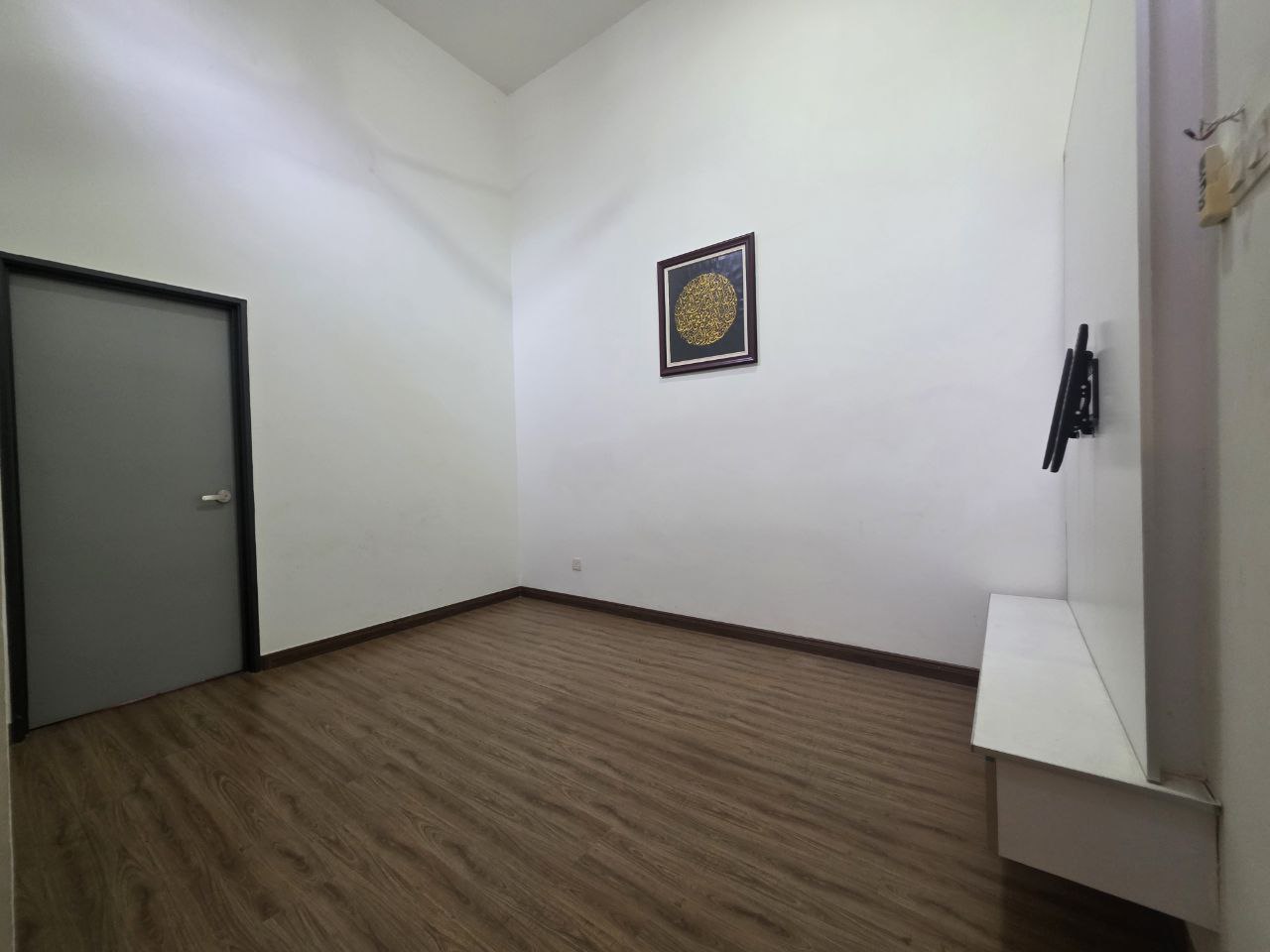 Fully Furnished 2 Storey Terrace Presint 11 - photo 12