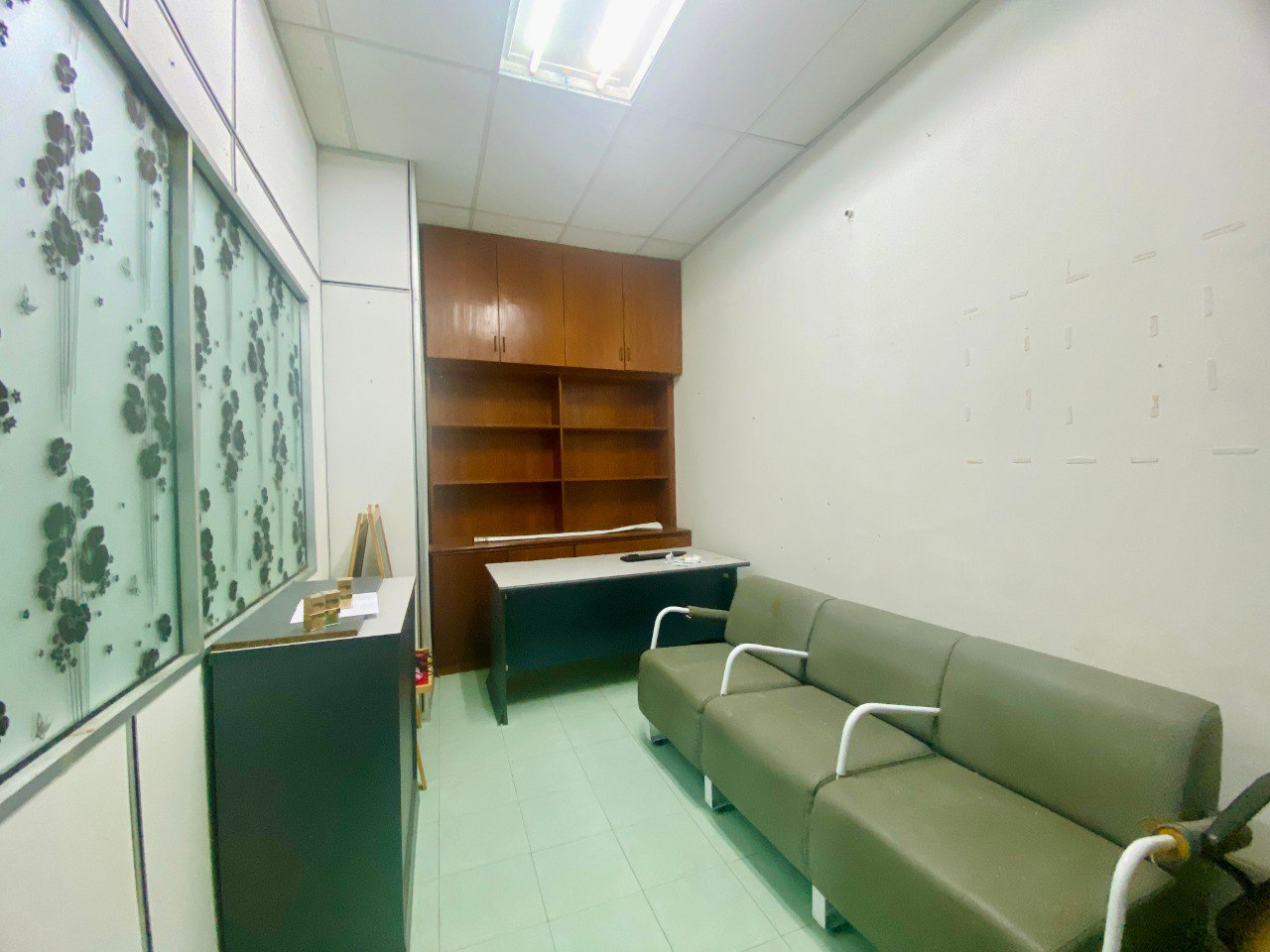 Freehold 4 Storey Shop Lot Taman Melawati - photo 3