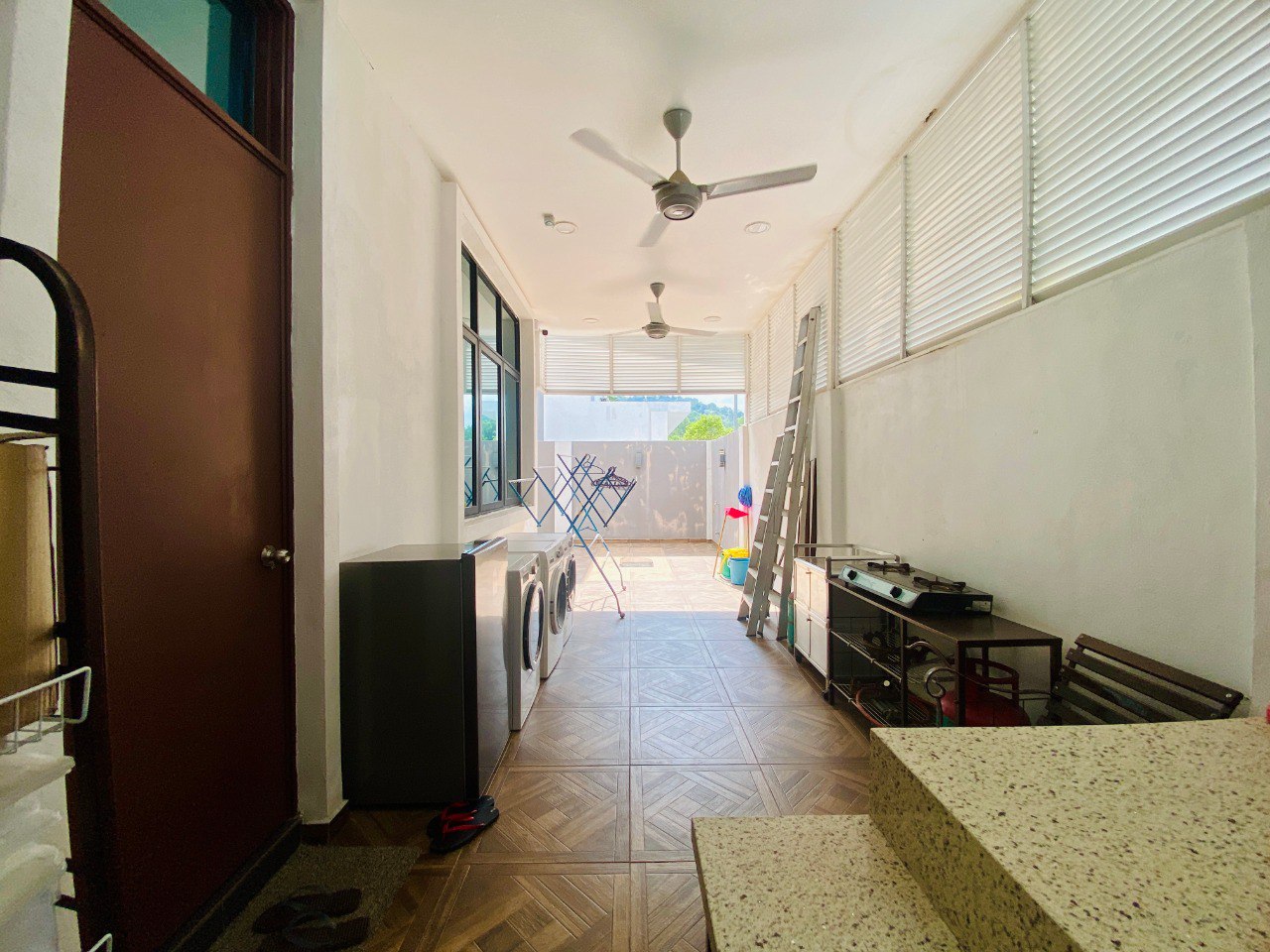 Renovated 2Storey Semi D Verge 32 Kemensah Heights - photo 4