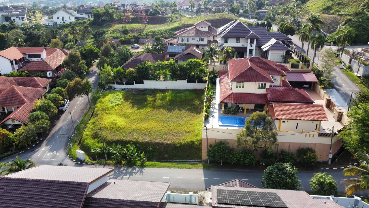 Corner Unit Bungalow Lot Mutiara Bangi, Seksyen 1 - photo 3