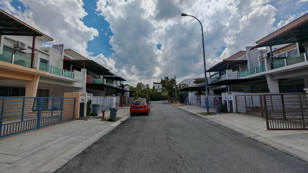 Double Storey Terrace Hijayu 3, Sendayan Seremban - photo 3