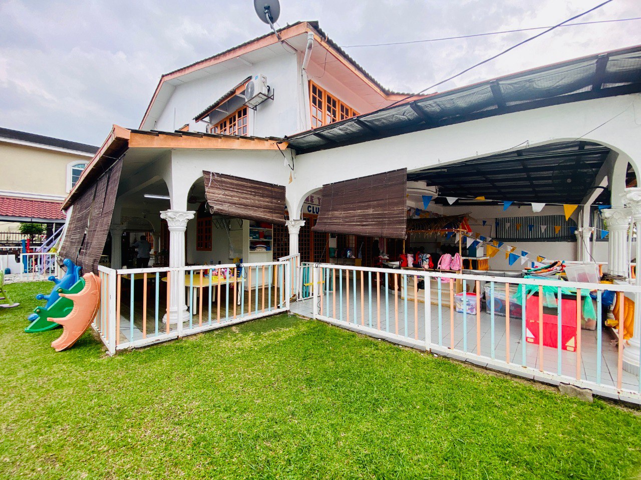 Corner Lot Renovated 2 Storey Semi D Ampang Jaya - photo 7