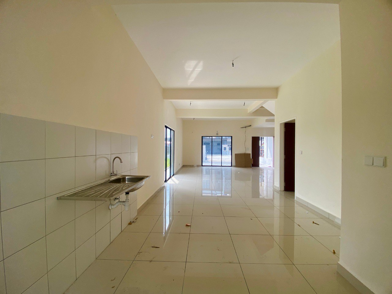 Corner Lot 3 Storey Superlink Nassim Heights - photo 7