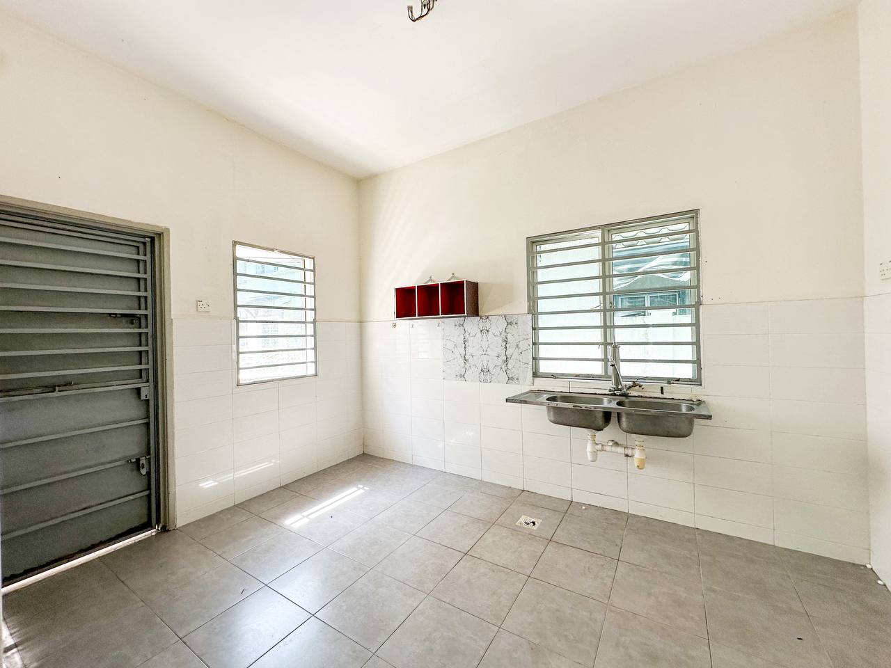 Double Storey Semi D Taman Tasik Semenyih - photo 6