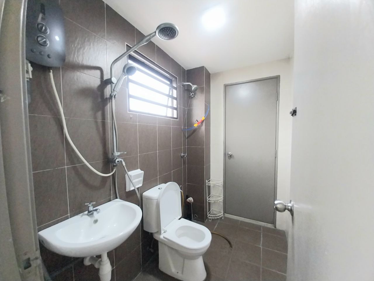 2 Storey Terrace Taman Saujana Klia - photo 9