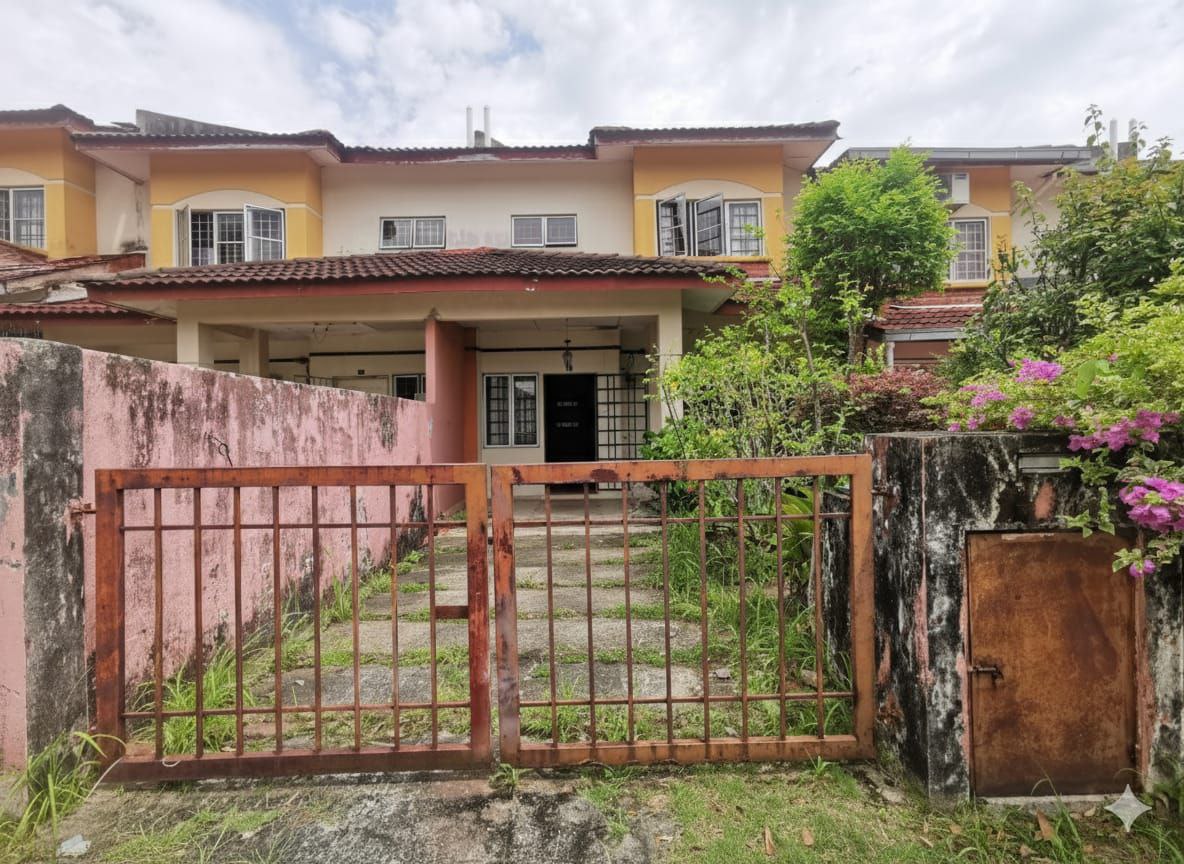 Teres 2 Tingkat Seksyen 5, Bandar Bukit Mahkota