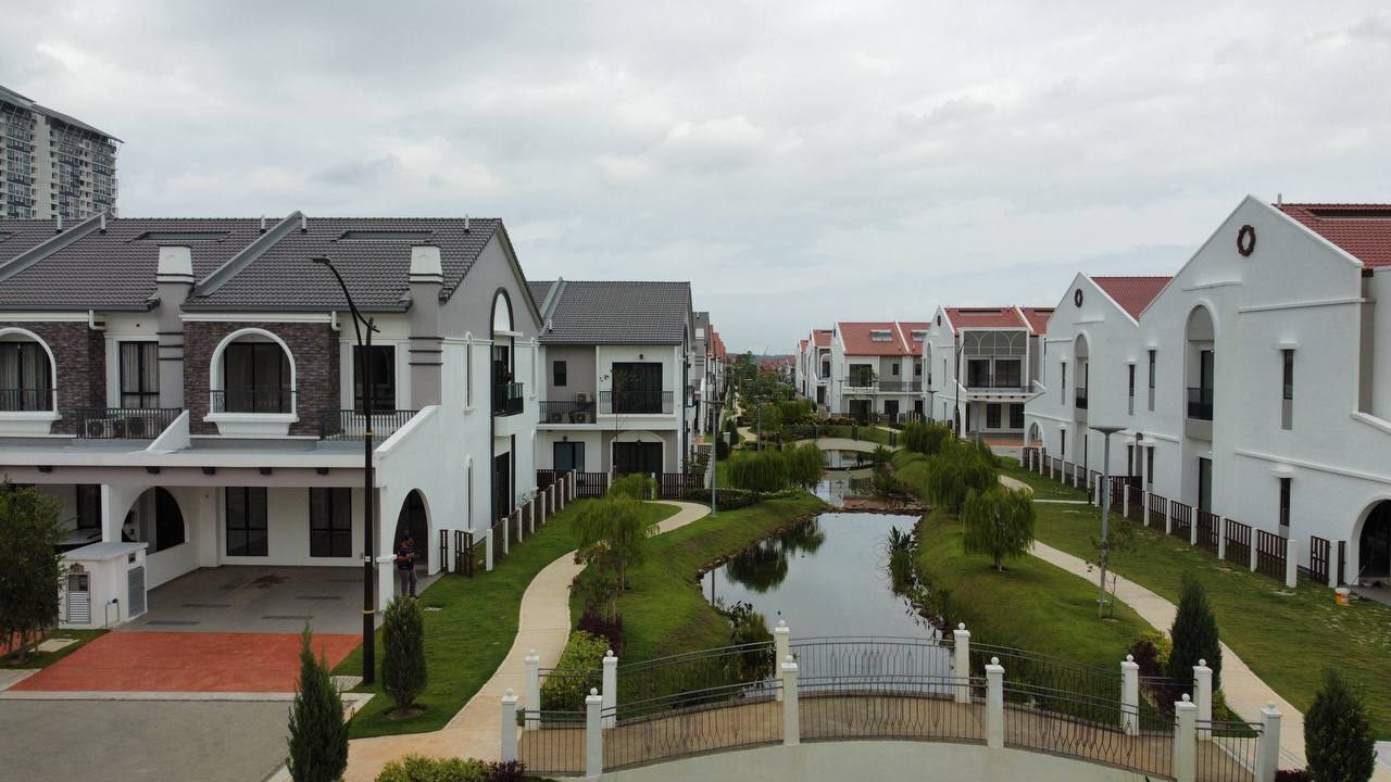 End Lot 2 Storey Terrace Setia Safiro Phase 3