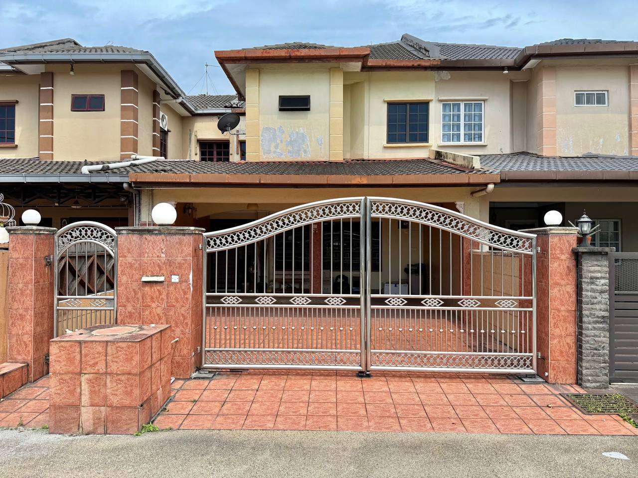 2 Storey Terrace Usj 6 Subang Jaya