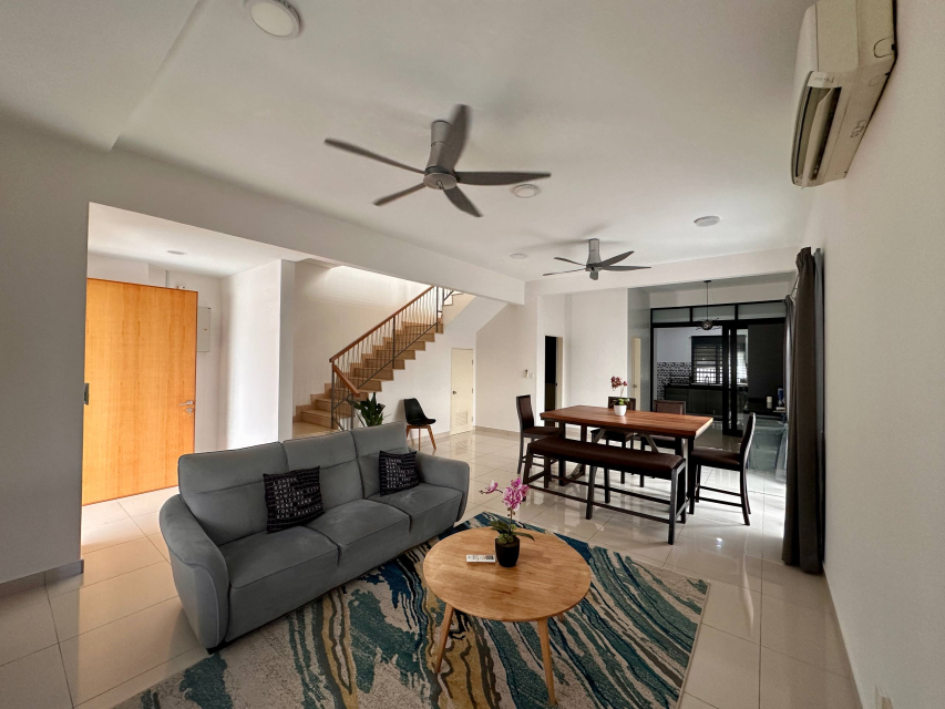 Corner 2 StoreyTerrace Laurel Laman View Cyberjaya - photo 2