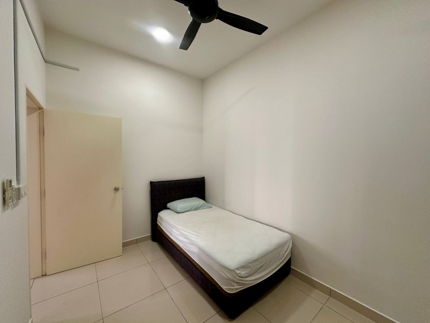Corner 2 StoreyTerrace Laurel Laman View Cyberjaya - photo 8