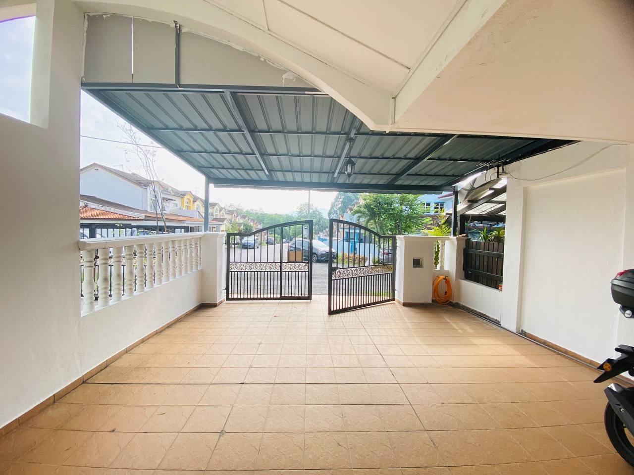 Renovated 2 Storey Terrace Bandar Mahkota Cheras - photo 3