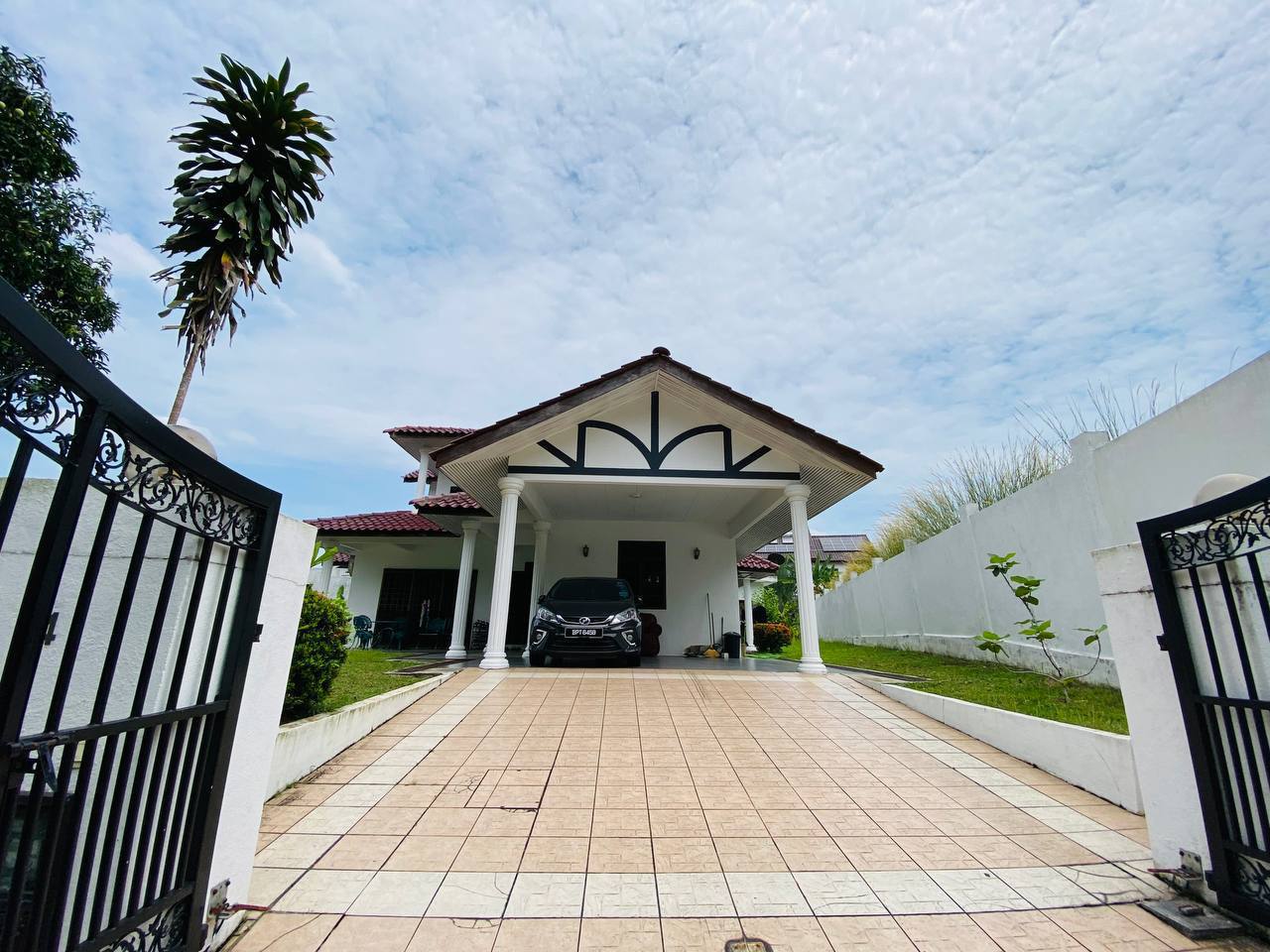 2Storey Bungalow Jalan Sultan Muhammad Seksyen 9 - photo 2