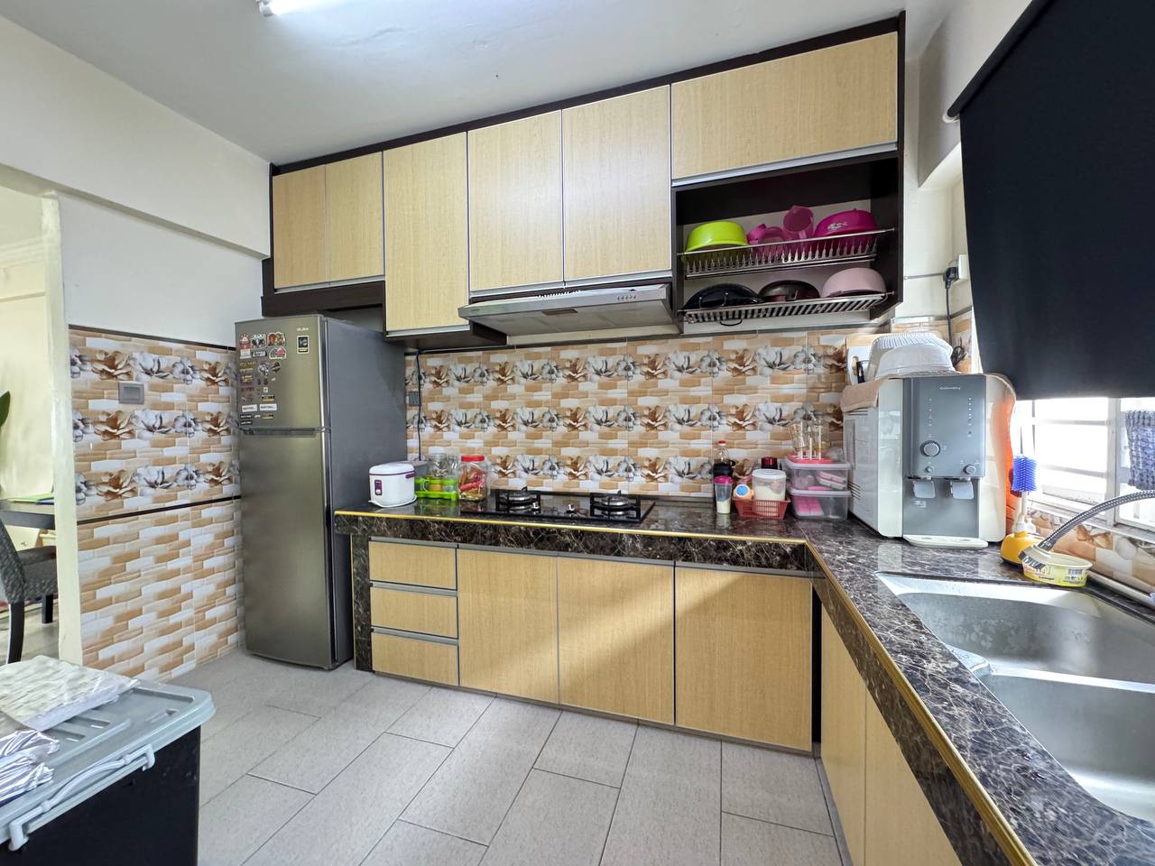 Corner Renovated Grandeur Tower Apt Pandan Indah - photo 6