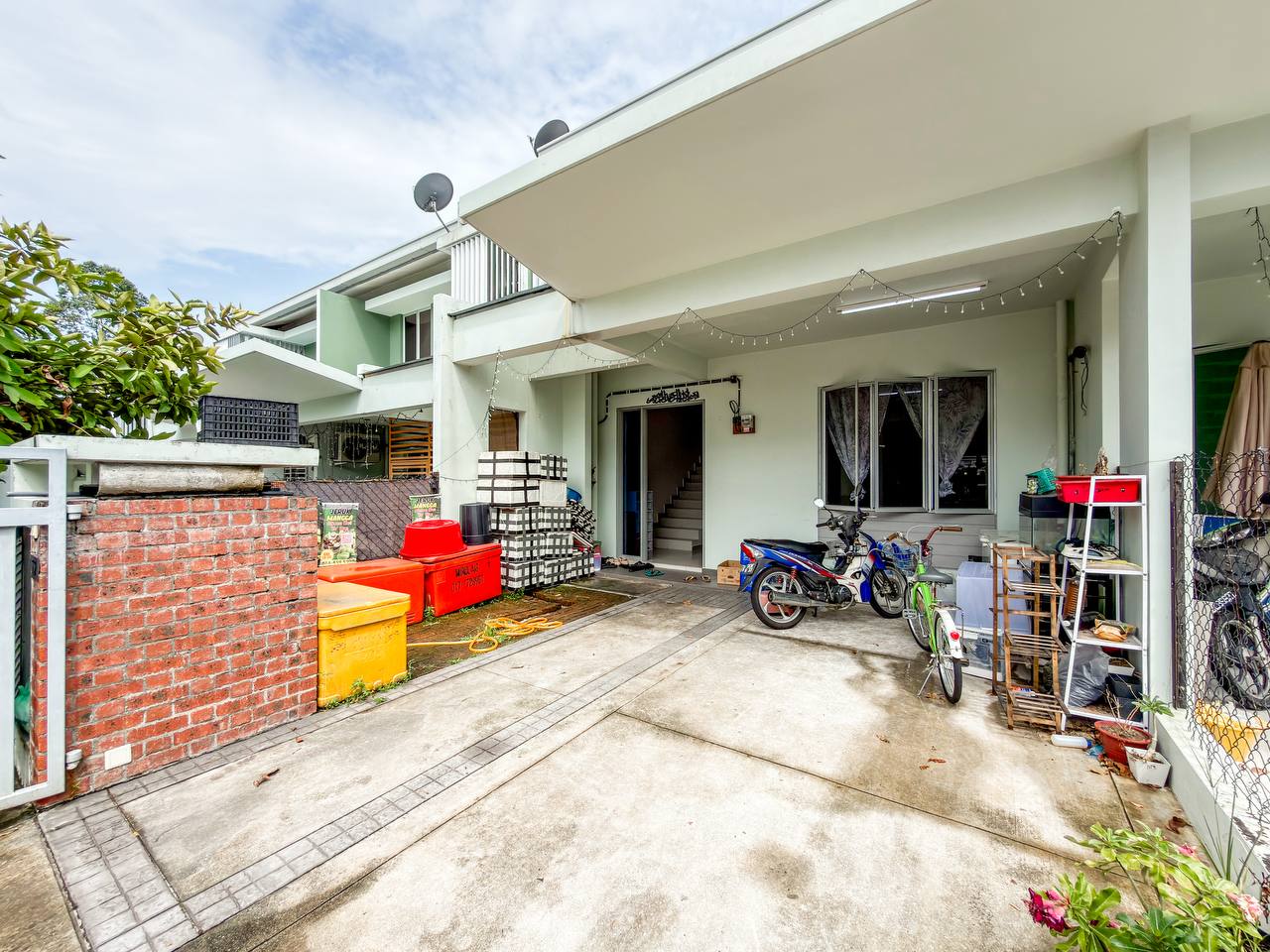 Facing Open 2 Sty Terrace Keranji Greenwoods - photo 3