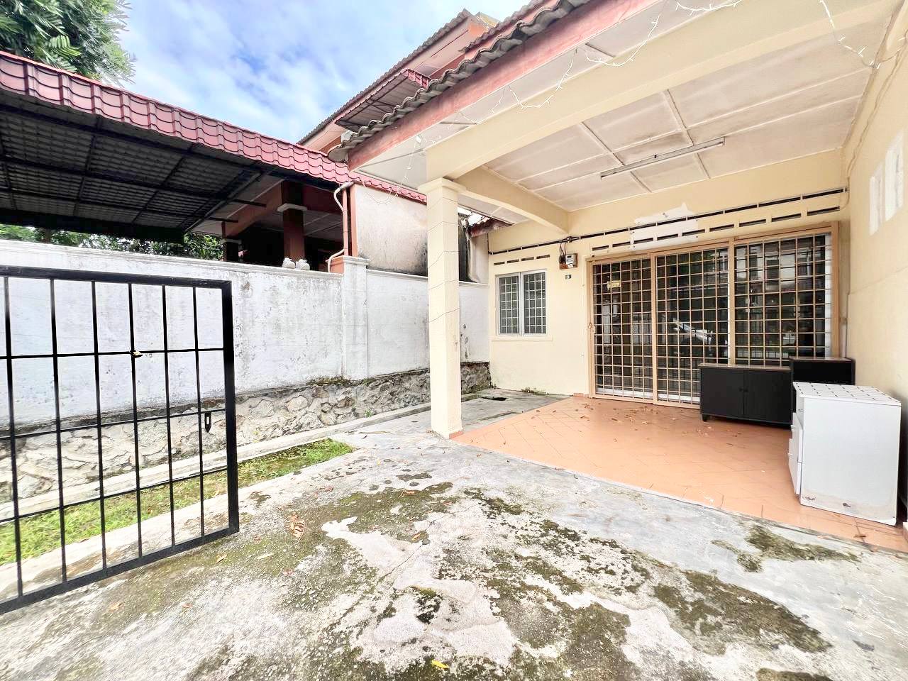Double Storey Seksyen 6 Bandar Rinching Semenyih - photo 3
