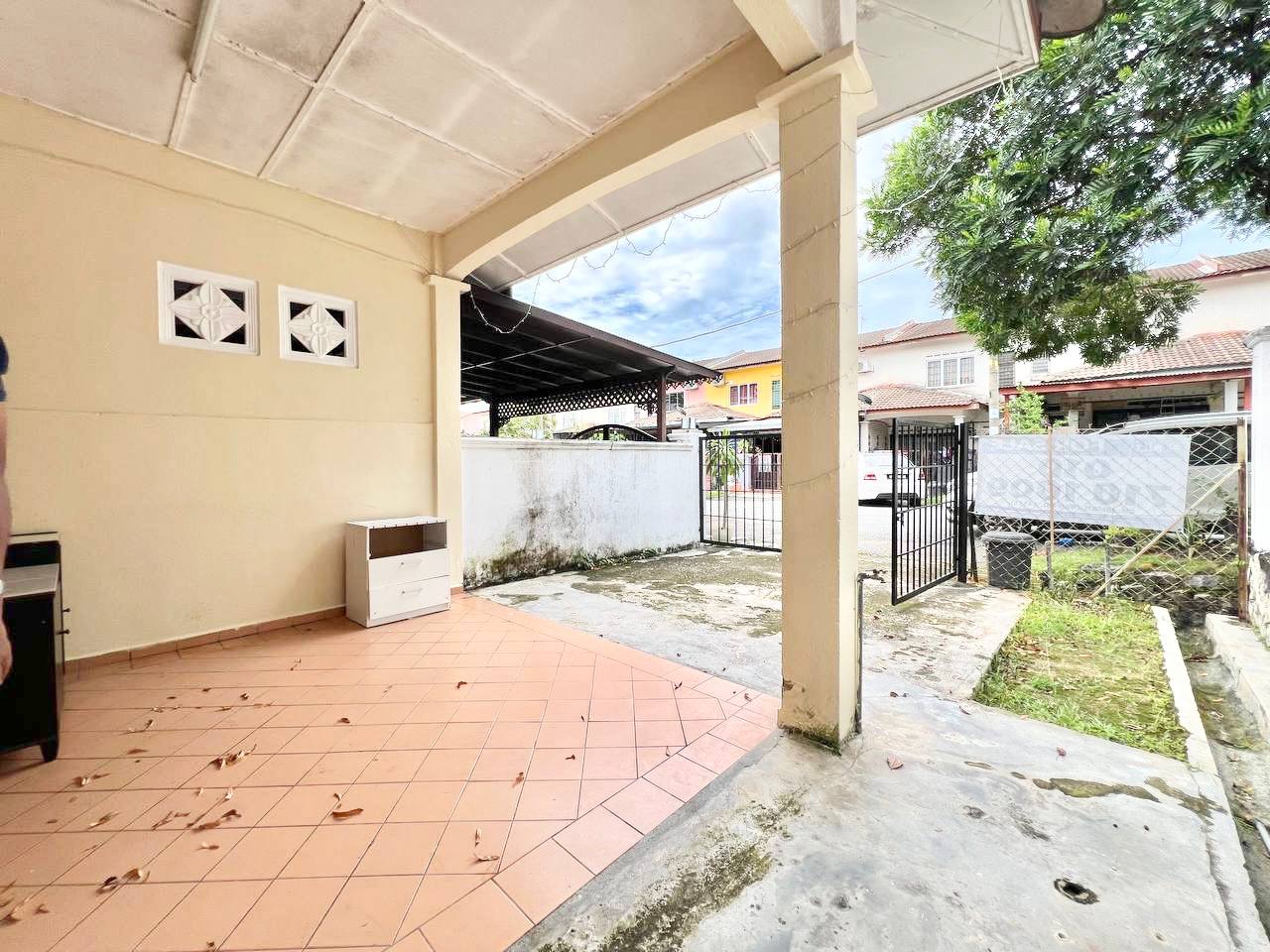 Double Storey Seksyen 6 Bandar Rinching Semenyih - photo 4