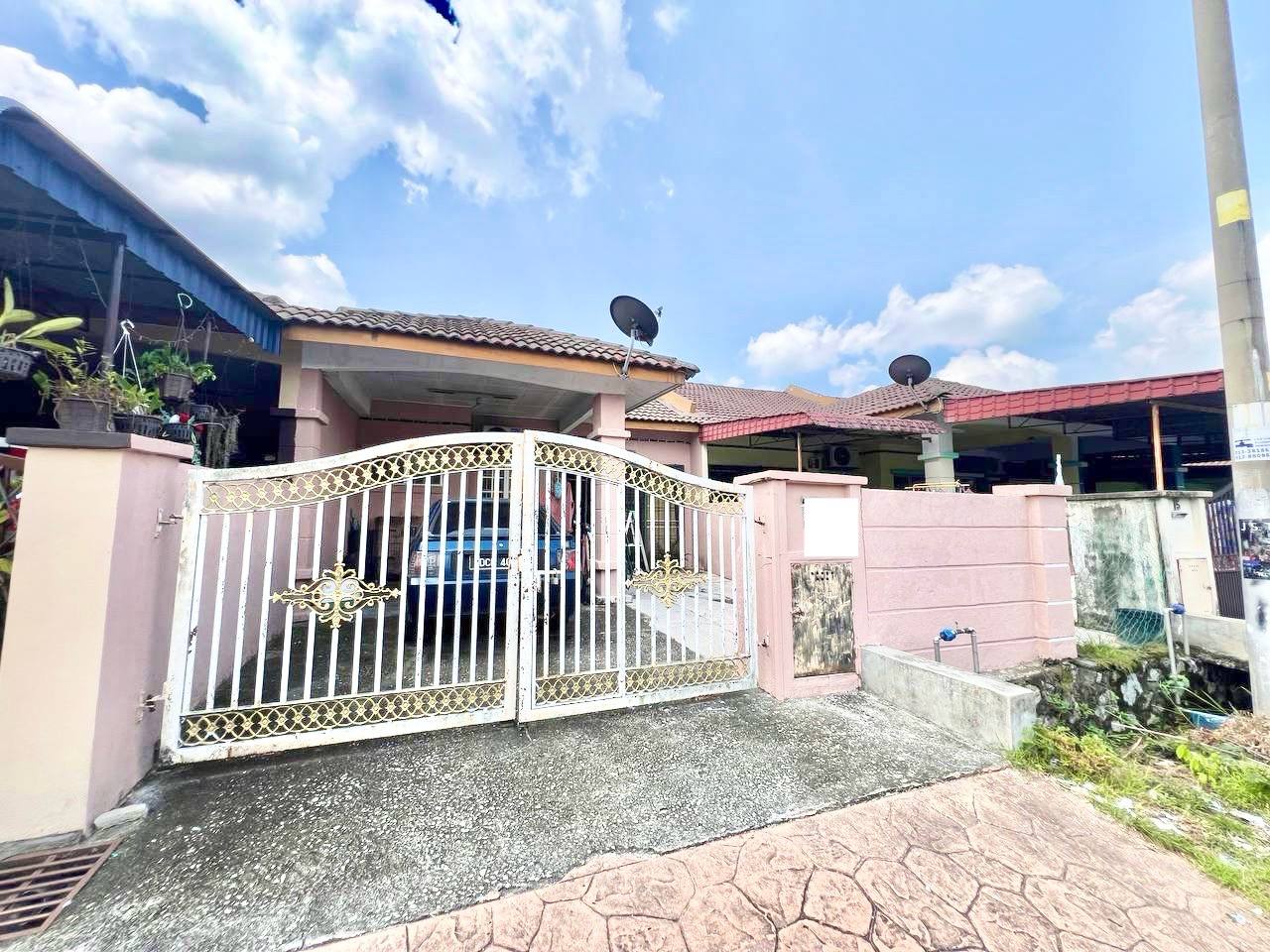Single Storey Taman Sri Tanjung Semenyih - photo 2