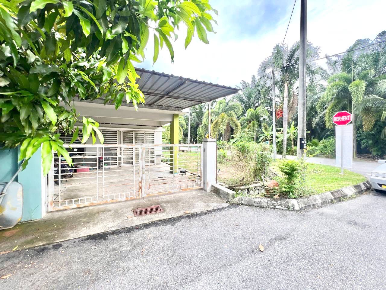 Corner Single Storey Taman Amanah Jenjarom - photo 2