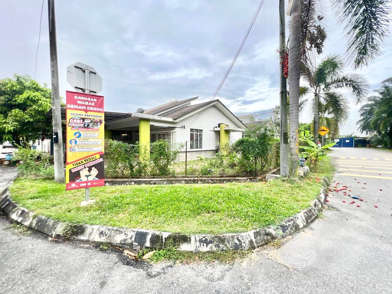 Corner Single Storey Taman Amanah Jenjarom - photo 3