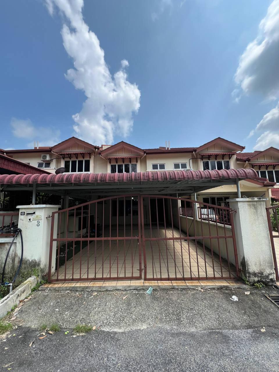 Renovated 2 Storey Terrace Taman Harmoni