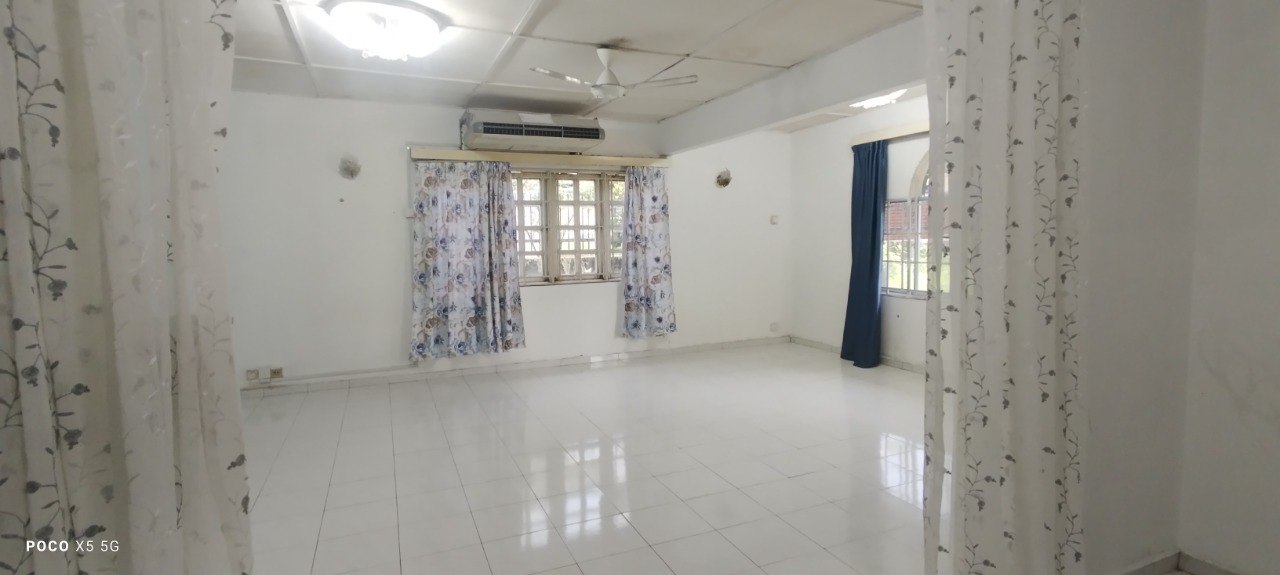 Renovated Single Storey Bungalow Kampung Tunku Ss1 - photo 6