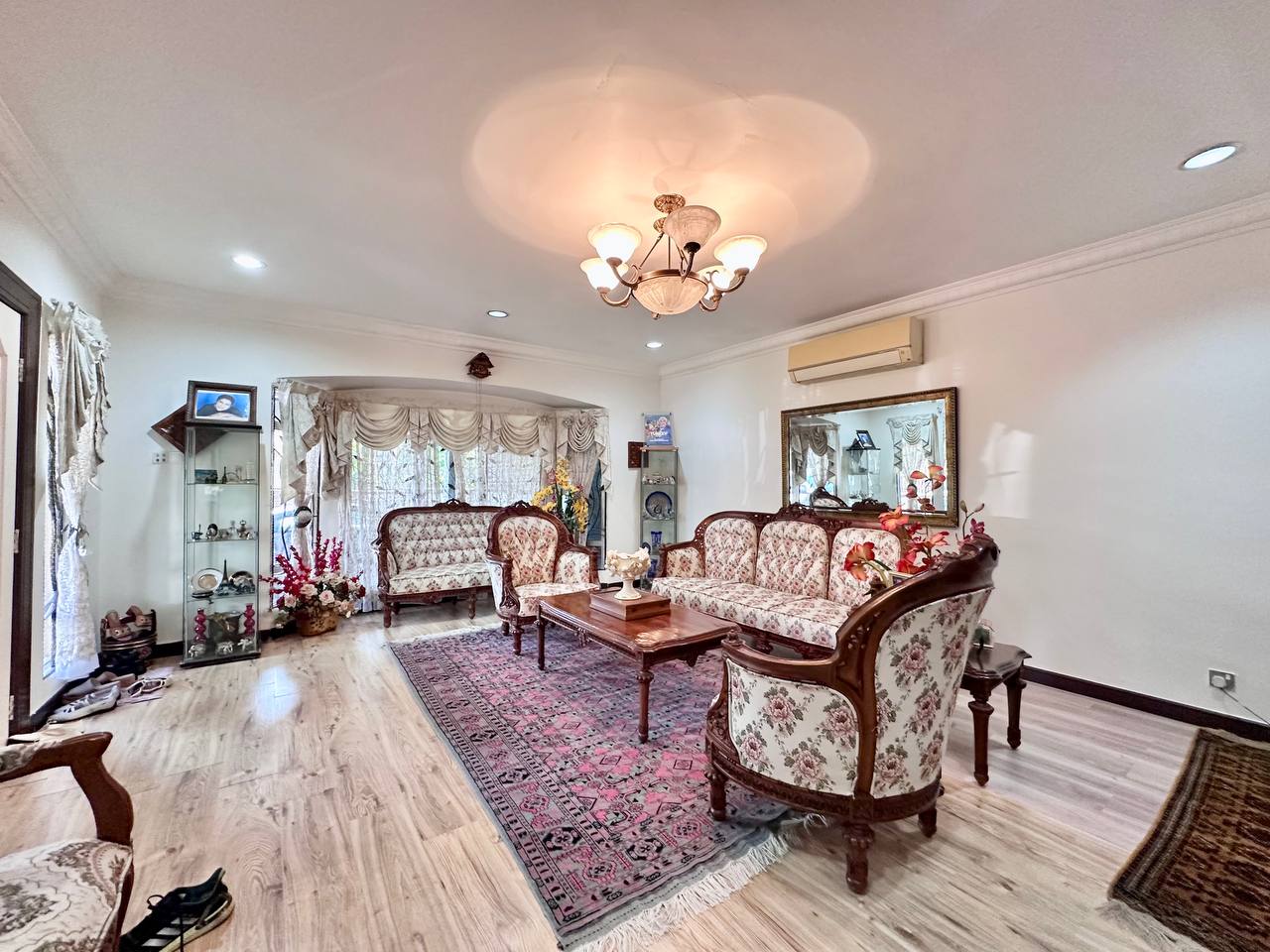 Renovated 2 Storey Semi D Ukay Perdana Ampang - photo 11