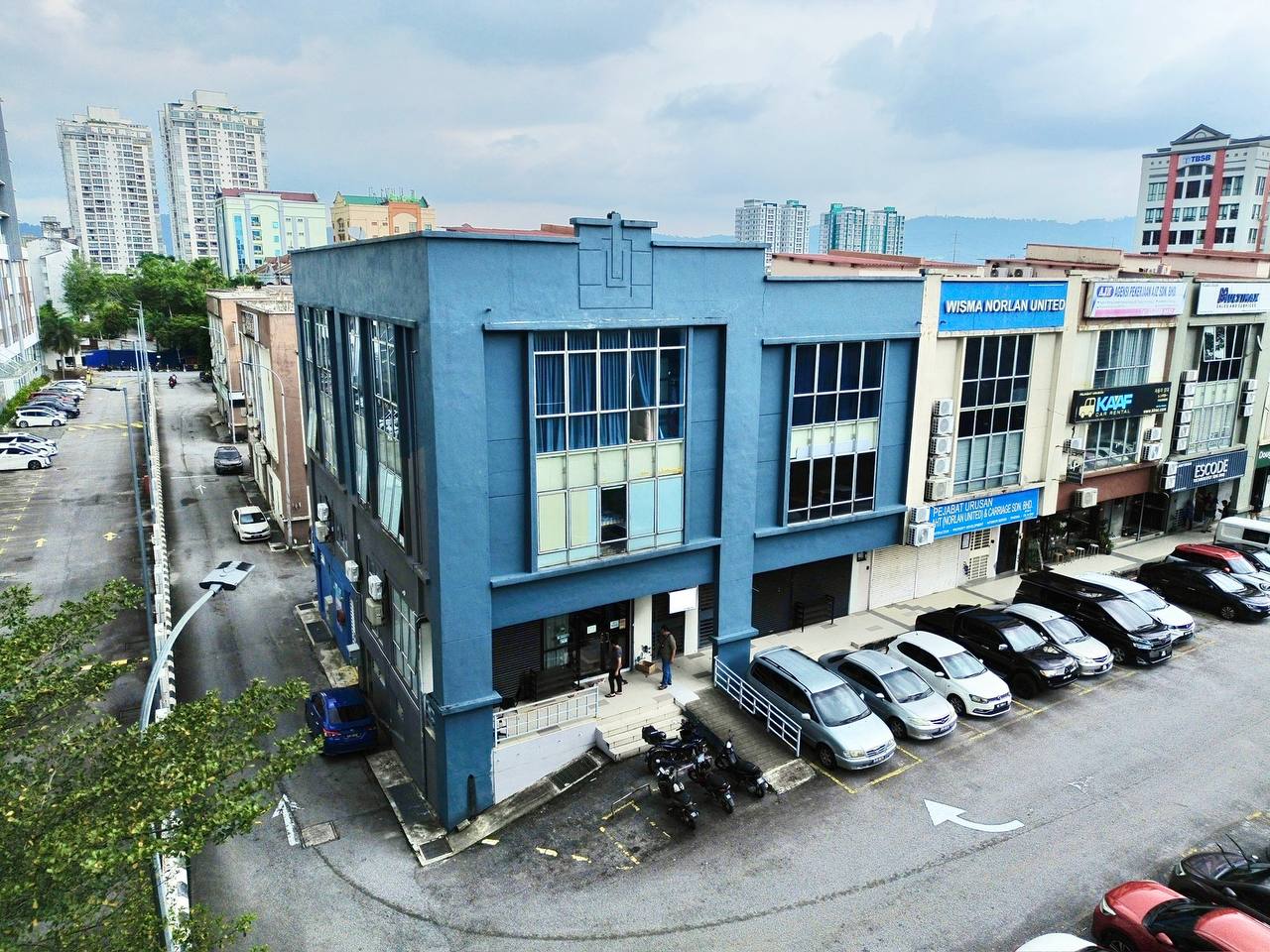 Commercial 4 Storey Corner Taman Ampang Hilir