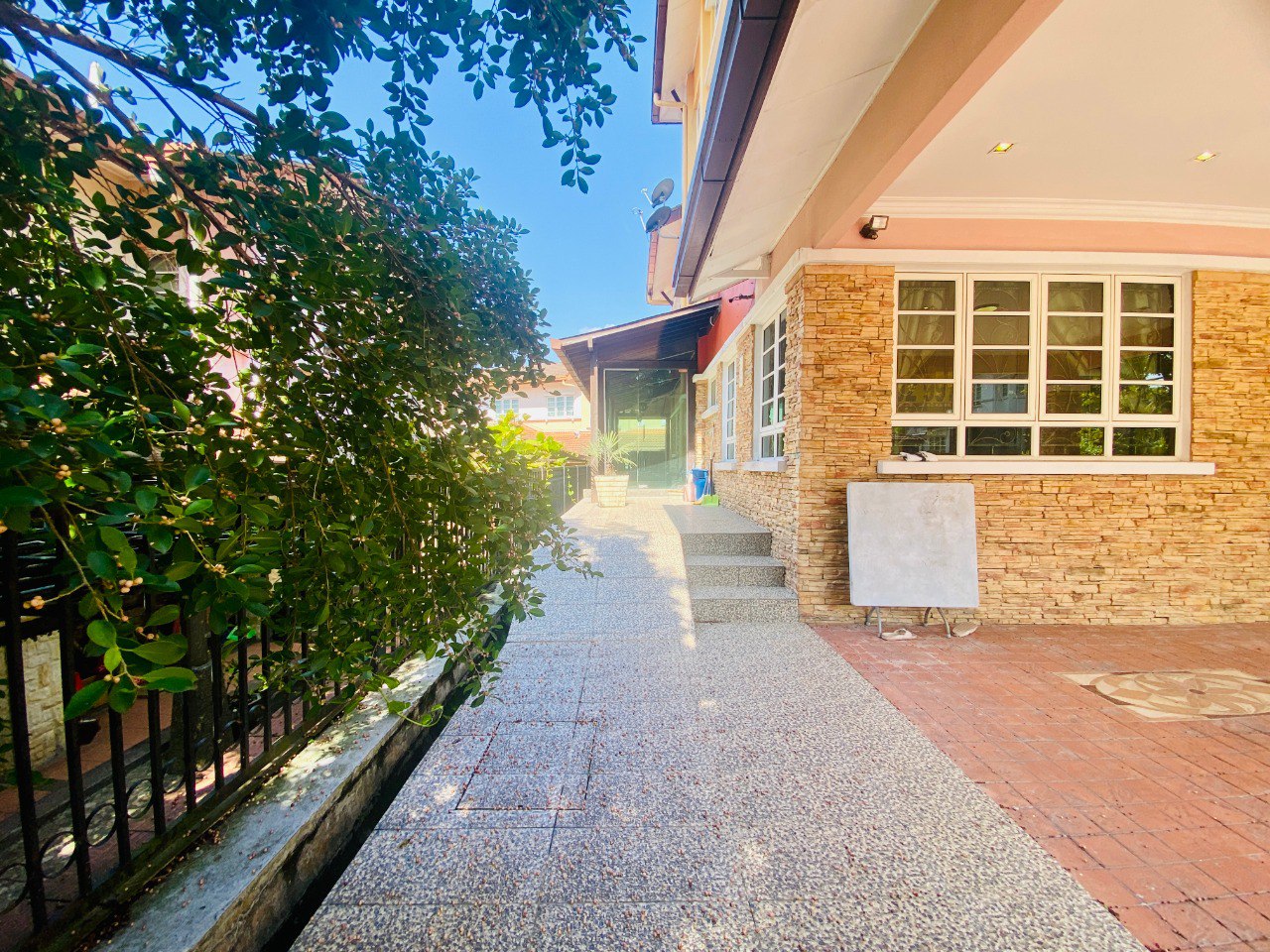 3 Storey Bungalow Kemensah Heights - photo 2