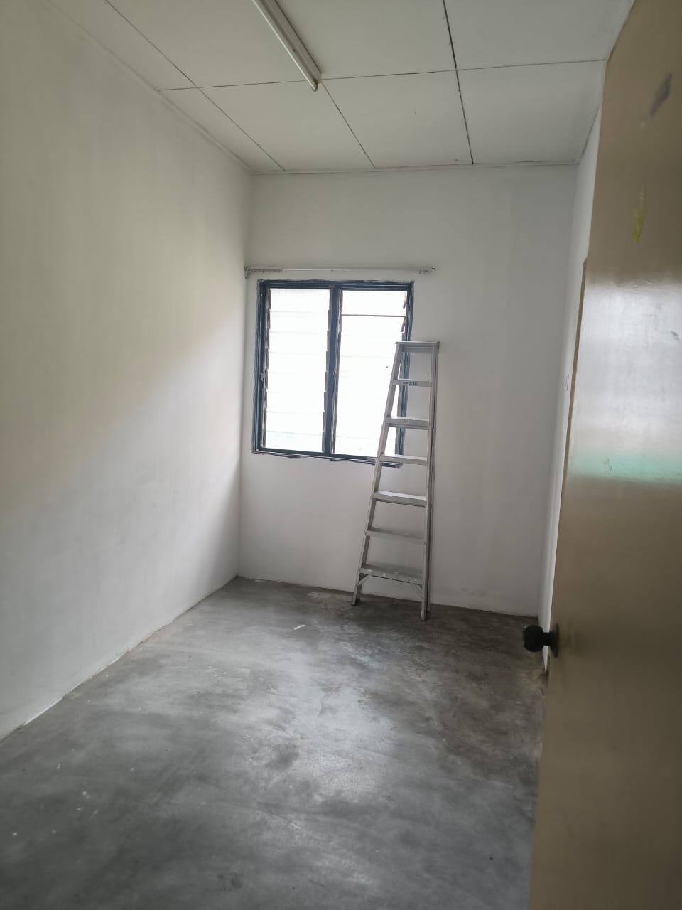 Facing Open 2 Storey Terrace Taman Saujana Impian - photo 6