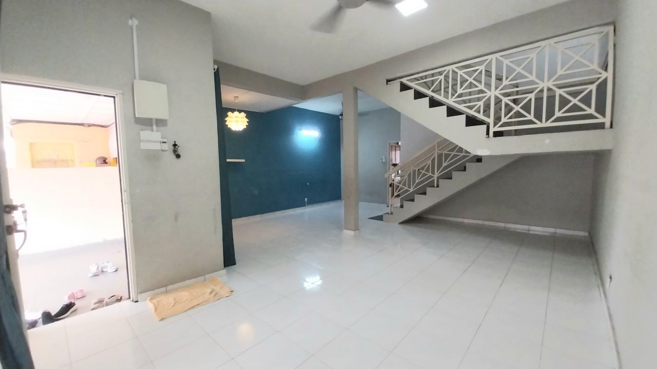 2 Storey Linked House Bandar Baru Bangi Seksyen 4 - photo 2