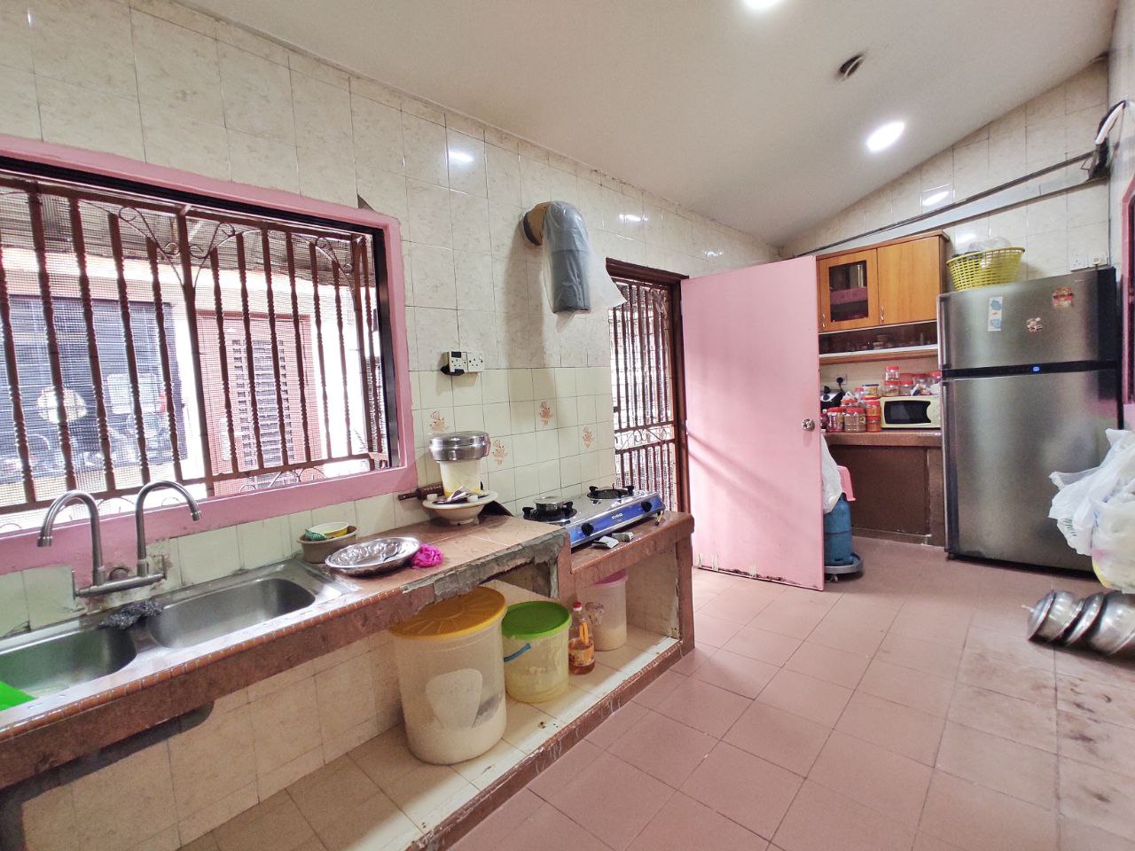 Renovated 1Storey Terrace Taman Sri Serdang - photo 6