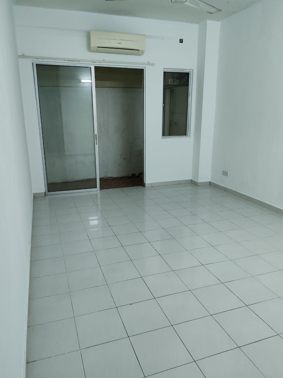 Ground Floor Taman Amansiara Townhouse Selayang - photo 7