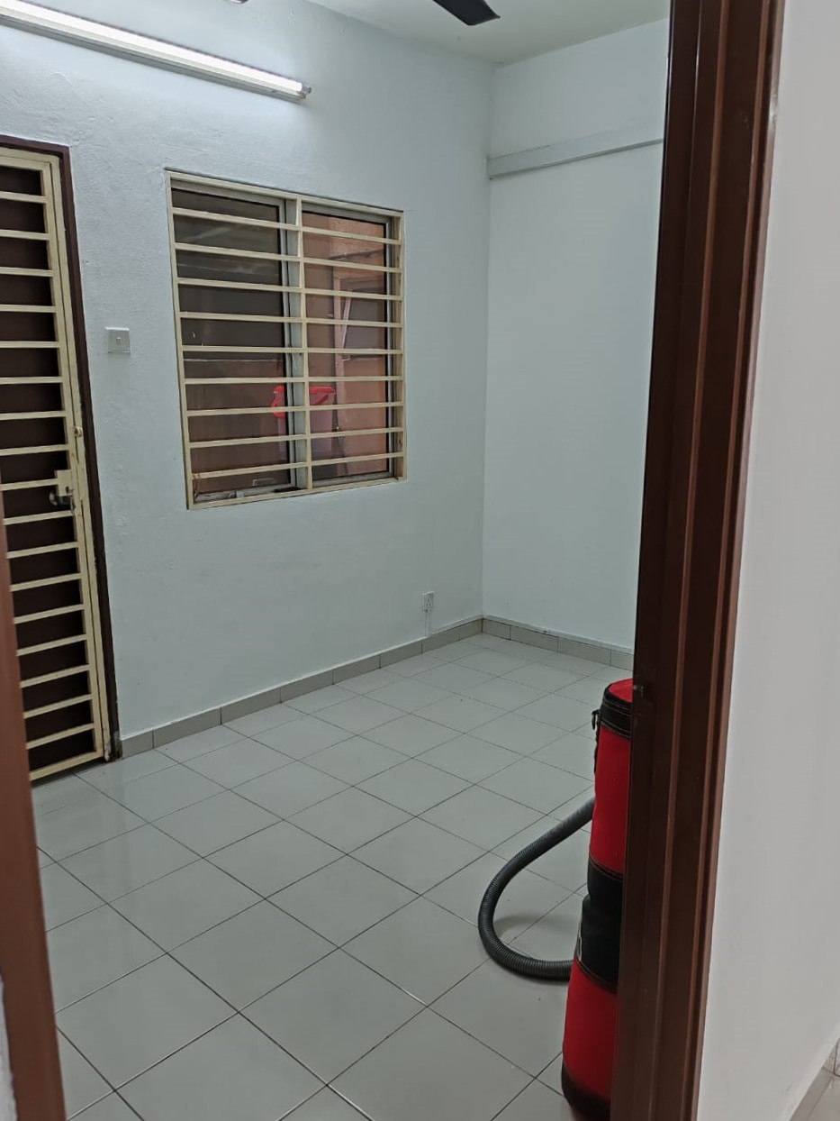 Ground Floor Taman Amansiara Townhouse Selayang - photo 8