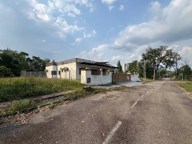 Bungalow Lot Bandar Bukit Mahkota Seksyen 9 Bangi - photo 7