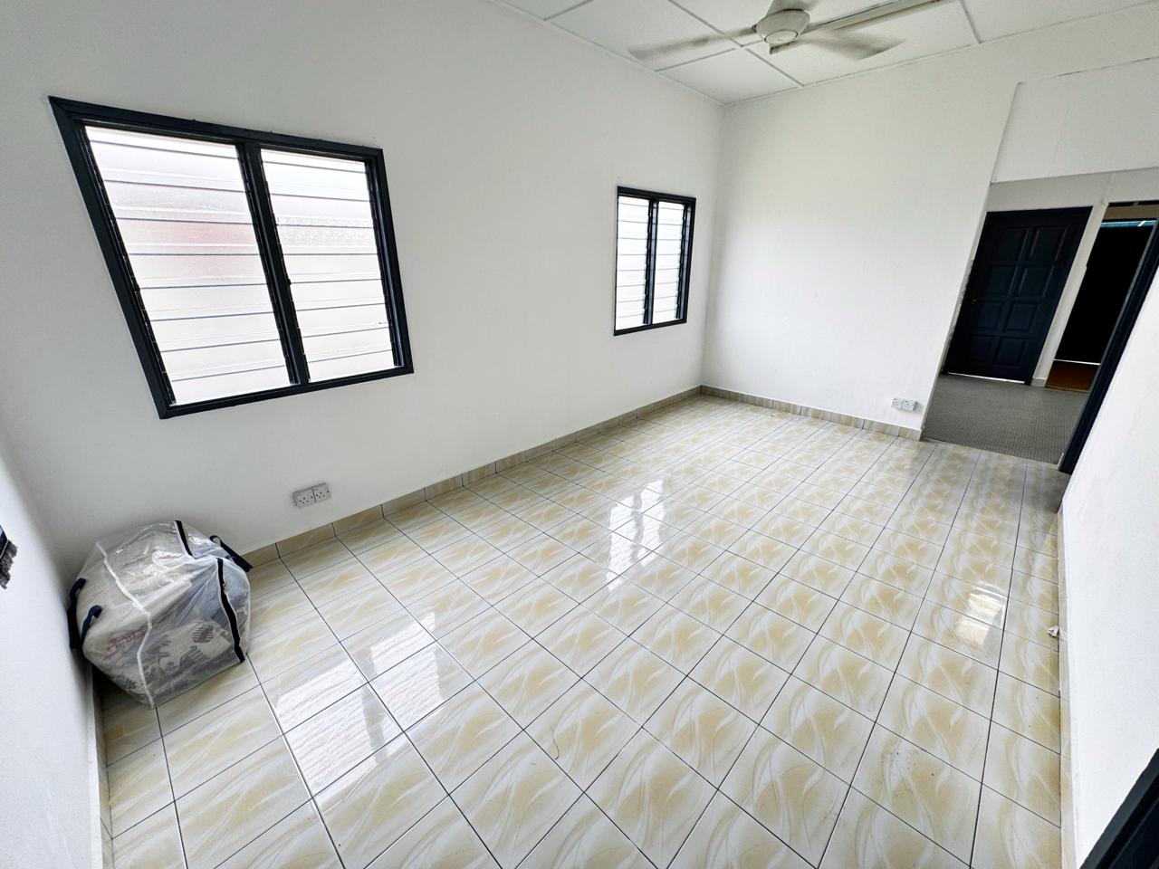 End Lot Single Storey House Seksyen 1 Bangi - photo 8