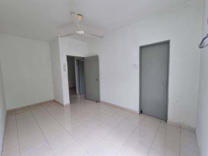 Rumah Teres 2 Tingkat Taman Desa Restu, Sepang - photo 11