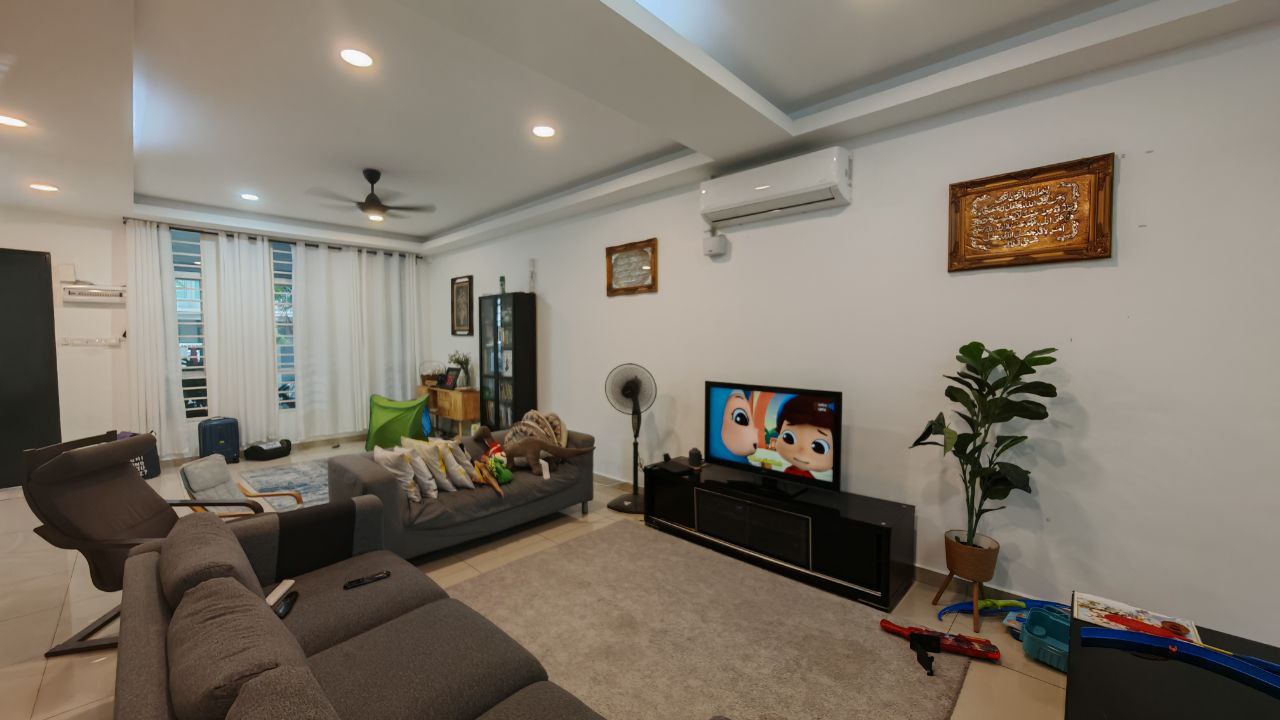 Bangi Avenue 2 Freehold Renovated 2 Storey Terrace - photo 2