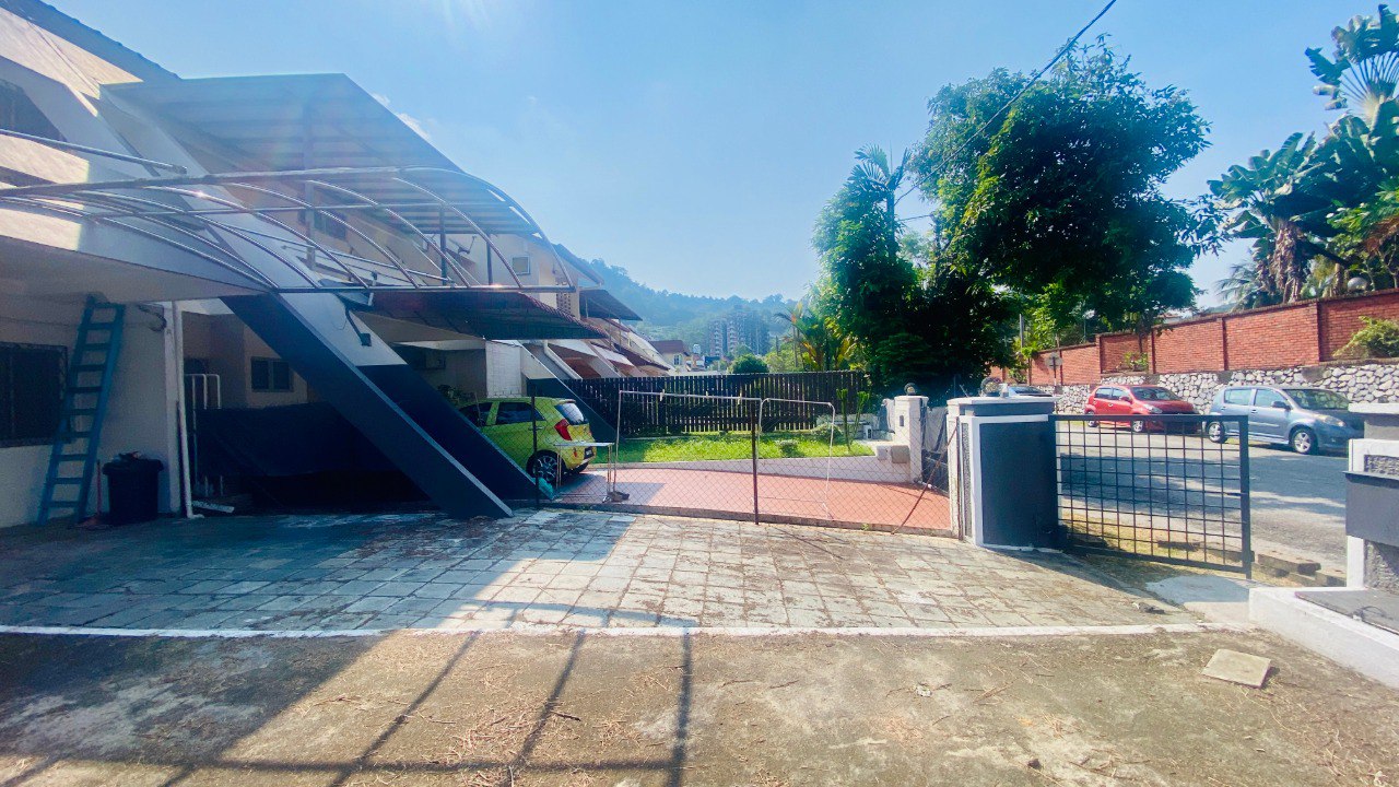 Taman Sri Ukay Ampang 2 Storey Superlink 25x90sft - photo 3