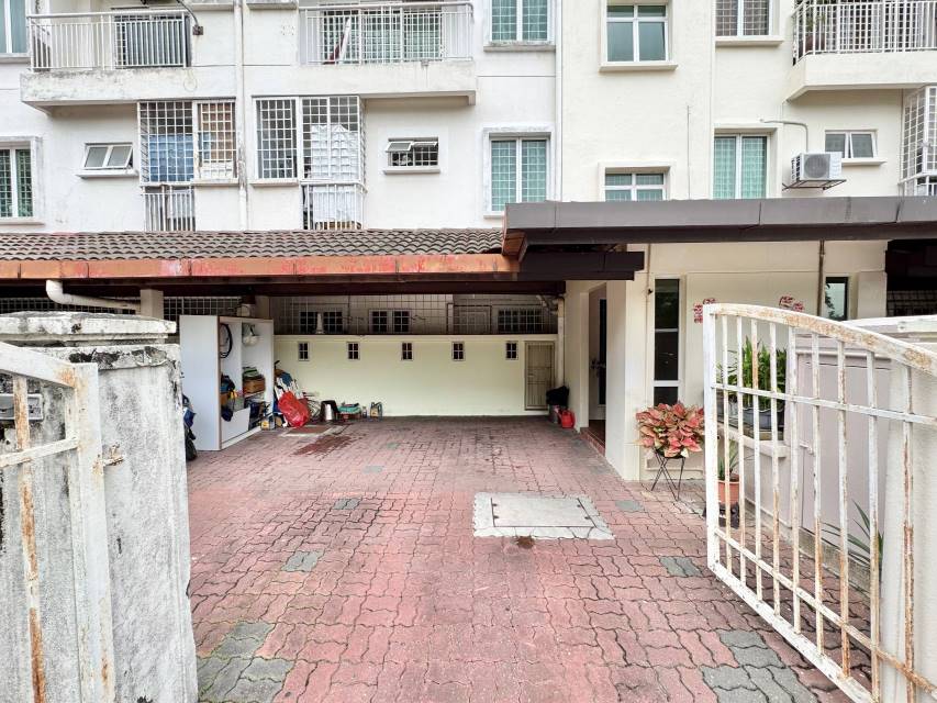 Duplex Townhouse Taman Sungai Besi Indah - photo 2